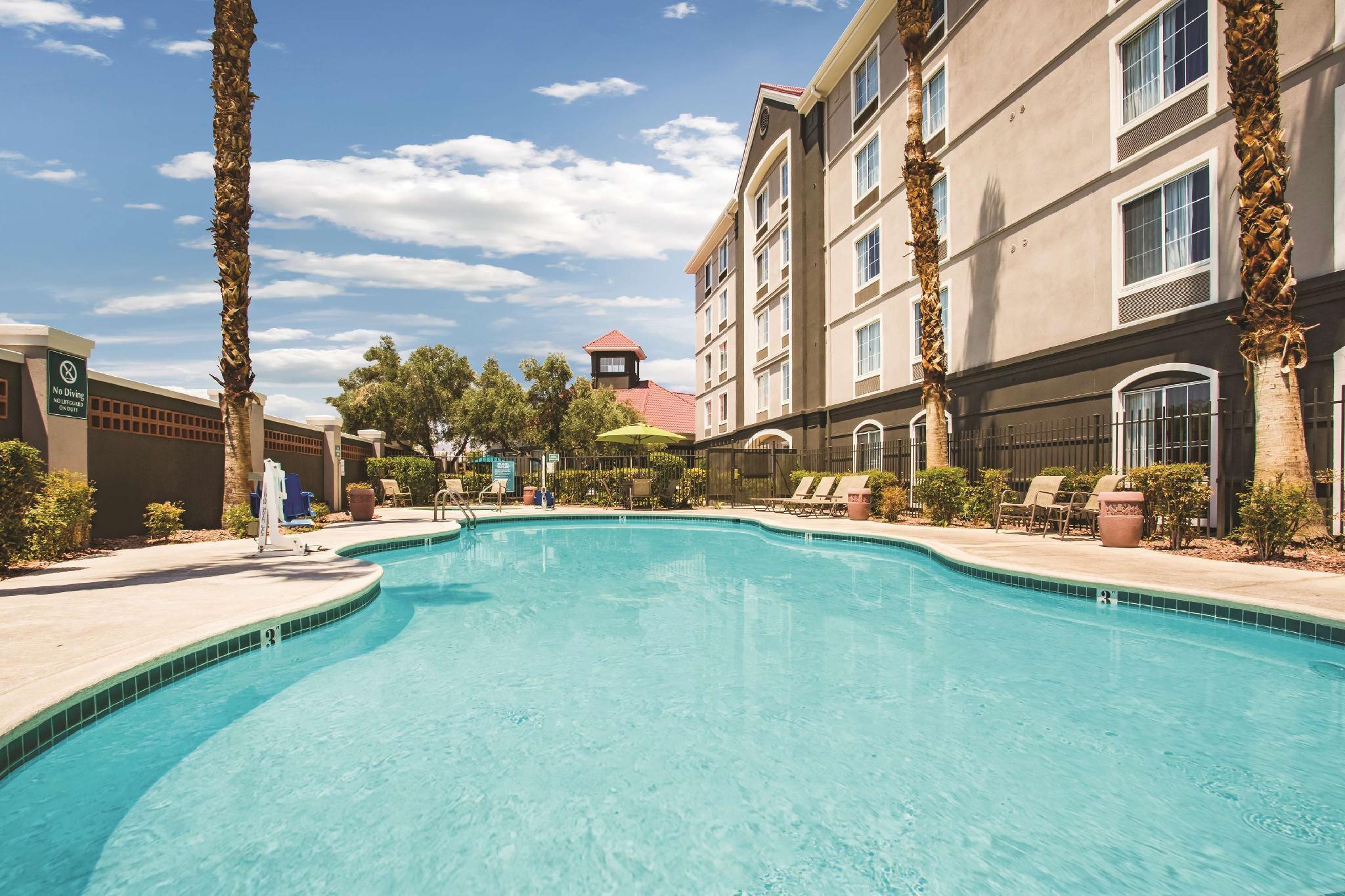 La Quinta By Wyndham Las Vegas Summerlin Tech Hotel Bagian luar foto