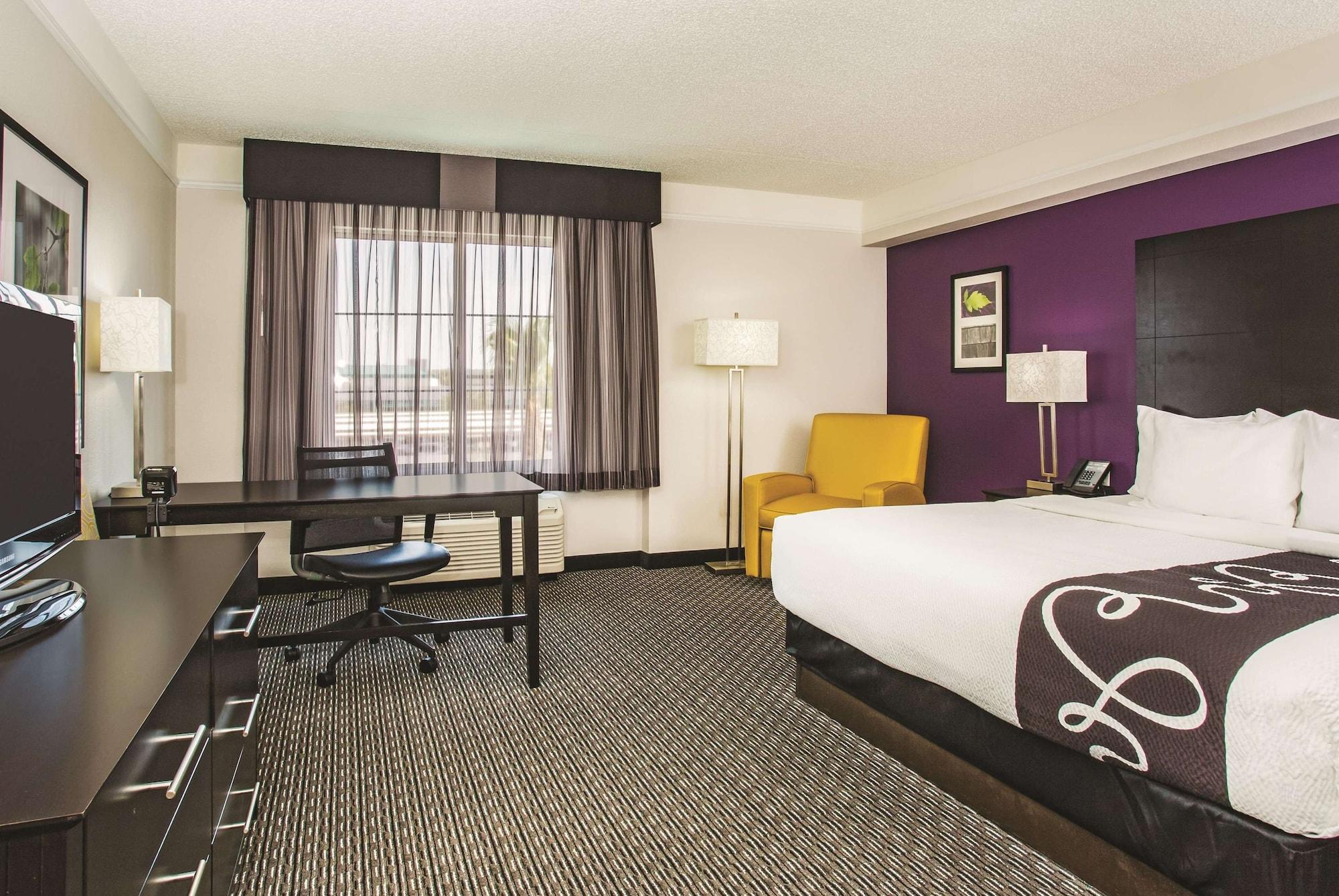 La Quinta By Wyndham Las Vegas Summerlin Tech Bagian luar foto