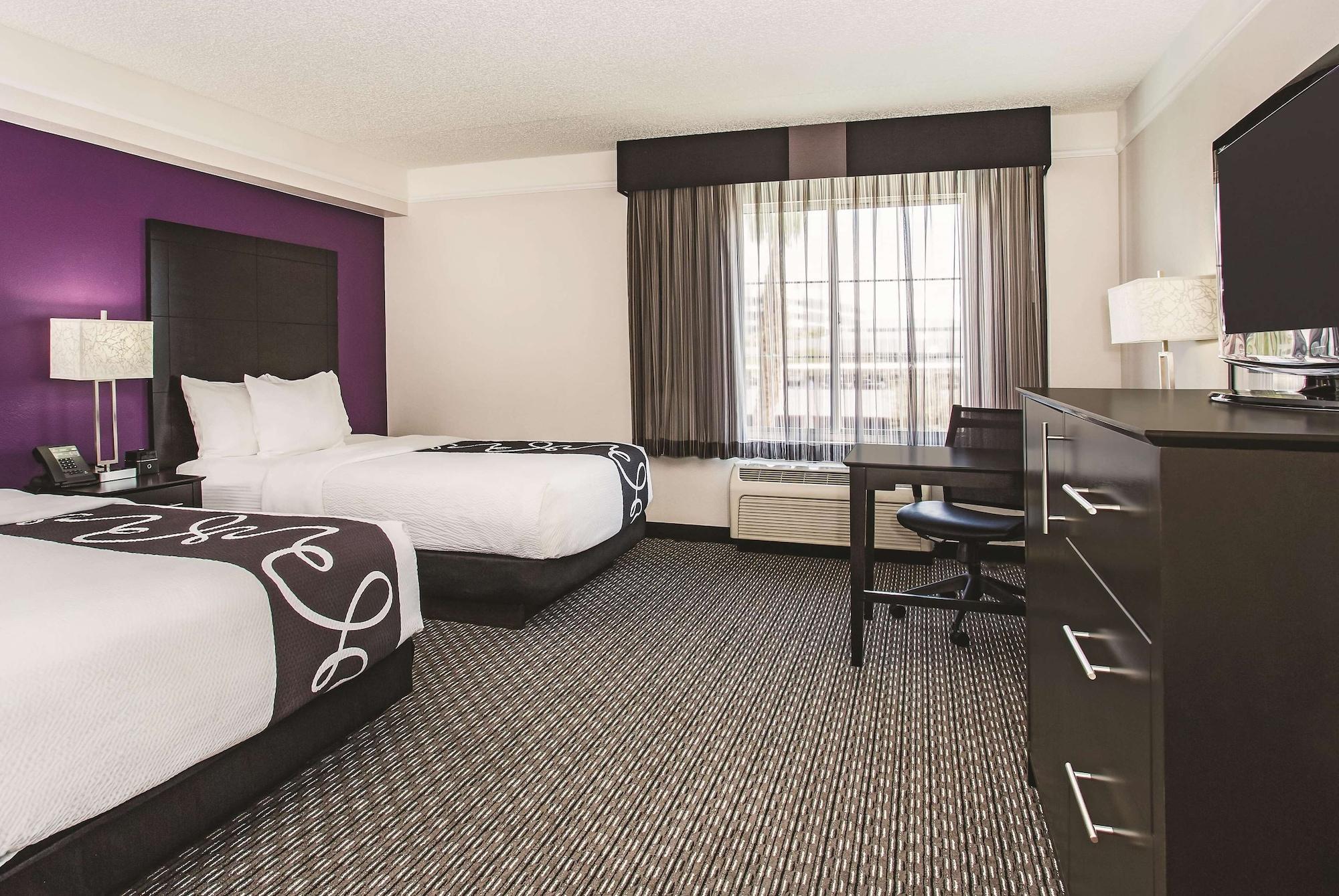 La Quinta By Wyndham Las Vegas Summerlin Tech Bagian luar foto