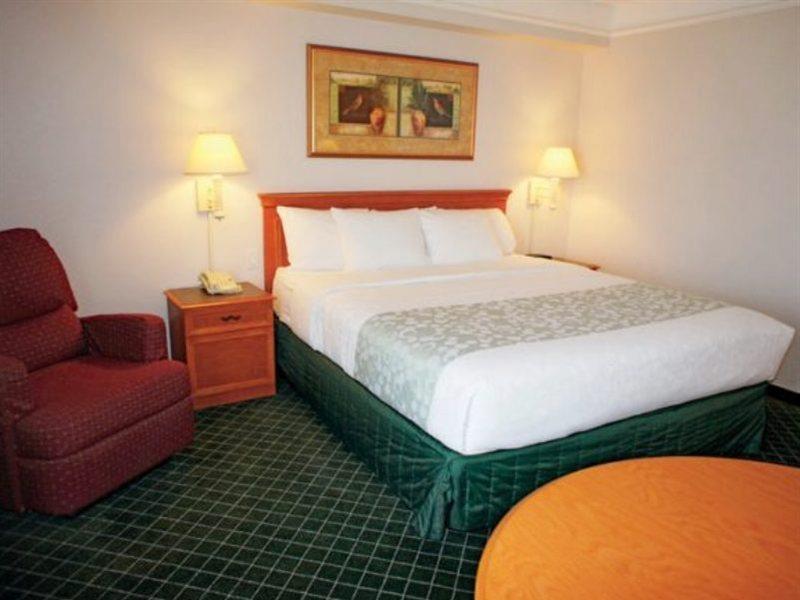 La Quinta By Wyndham Las Vegas Summerlin Tech Bagian luar foto