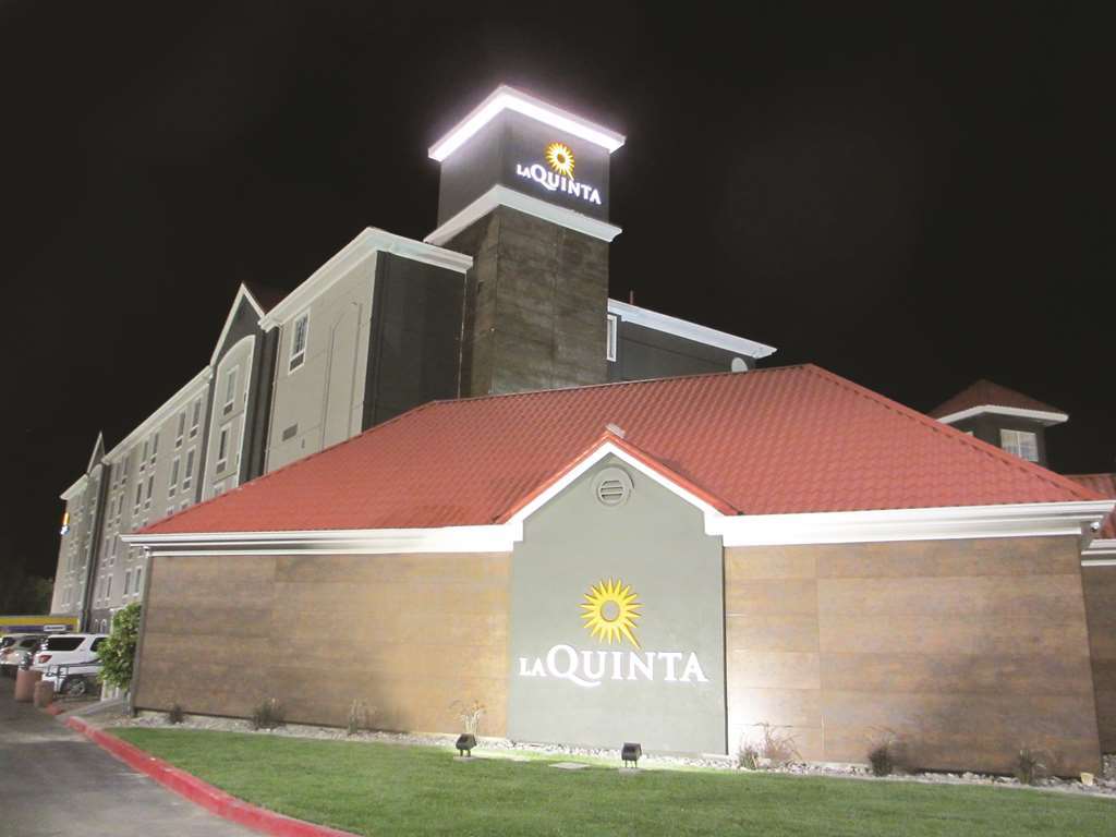 La Quinta By Wyndham Las Vegas Summerlin Tech Bagian luar foto