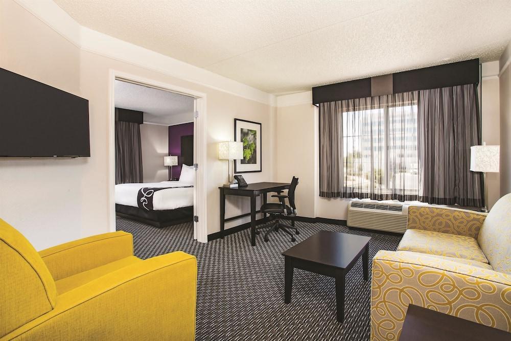 La Quinta By Wyndham Las Vegas Summerlin Tech Bagian luar foto